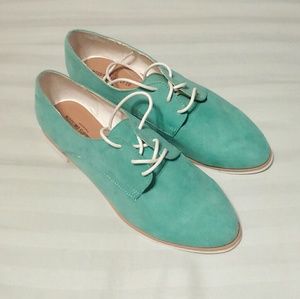 🆕 Mossimo Baby Teal Faux Suede Shoes size 9